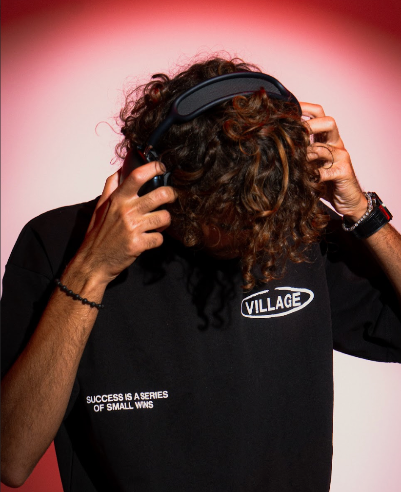 SPEEDOMETER BLACK TEE